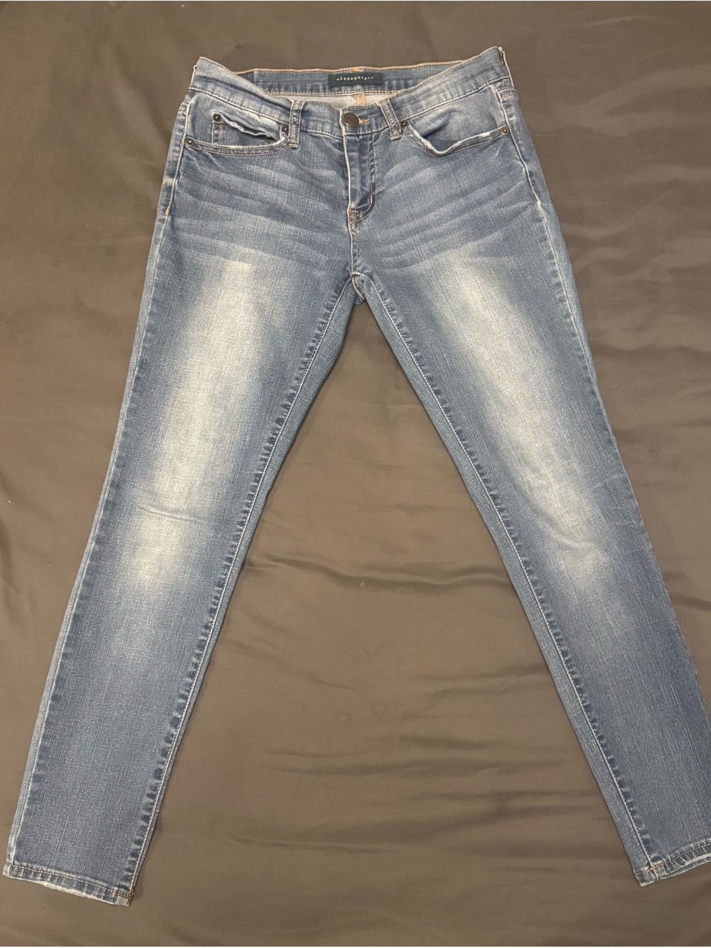 Aeropostale Women's Skinny Jeans in Light Blue Wash